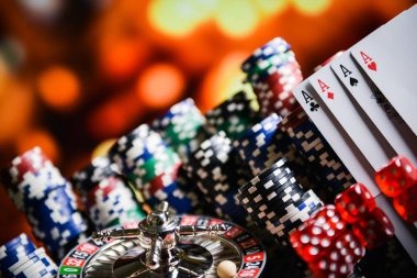 Expanding symbol during free spins